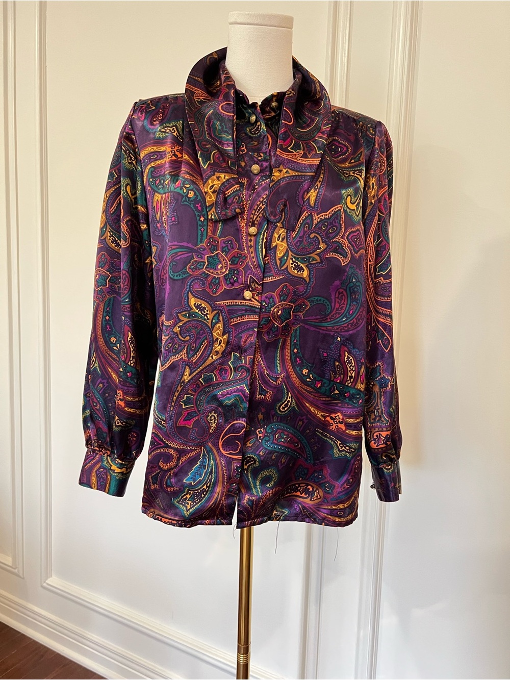 Vintage‎ 80s Set Purple Paisley Satin Blouse + Magenta Mini Skirt Dark Academia - Picture 4 of 7